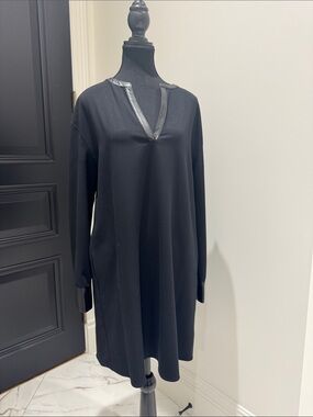 Theory Black Long-Sleeve V-Neck Shift Dress